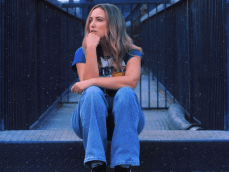 Janie Bay - Nevermind